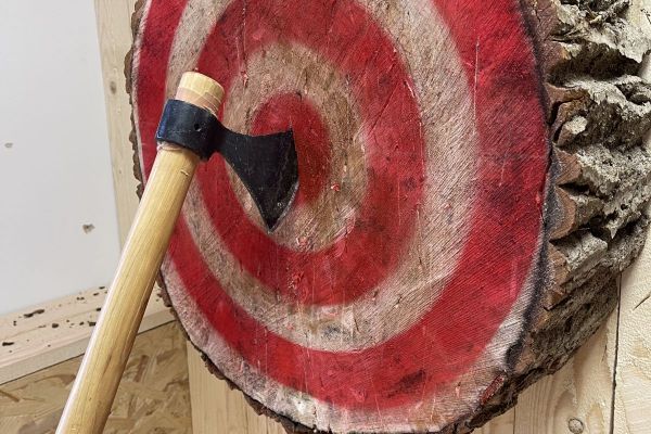 Indoor Axe and Knife Throwing